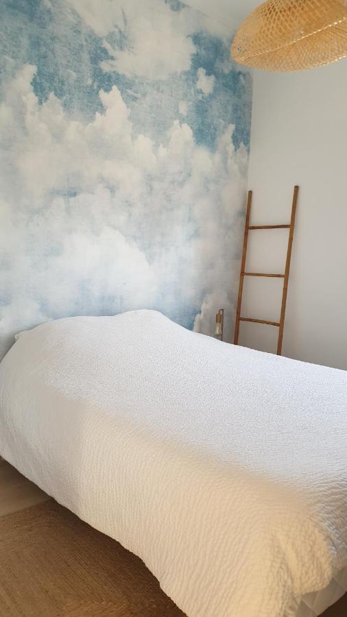 Rez De Jardin Vue Mer Costa Bella 滨海克里耶勒 外观 照片